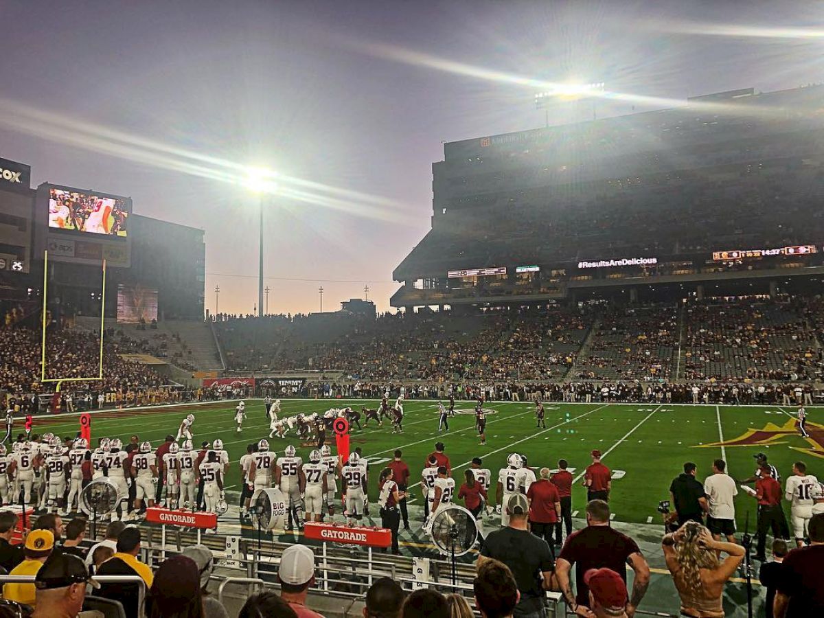 Hotel Near Stanford University Crowne Plaza Hotel only 2.5 Miles, 8 Minutes Drive